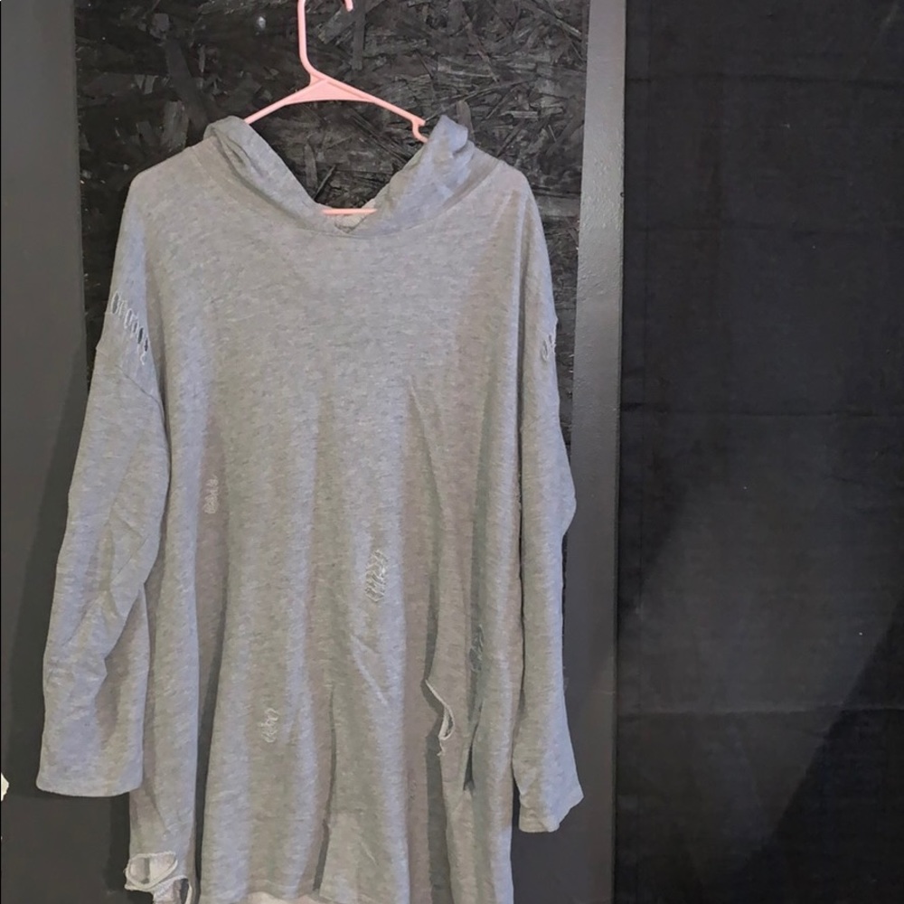 sweatshirt with hood